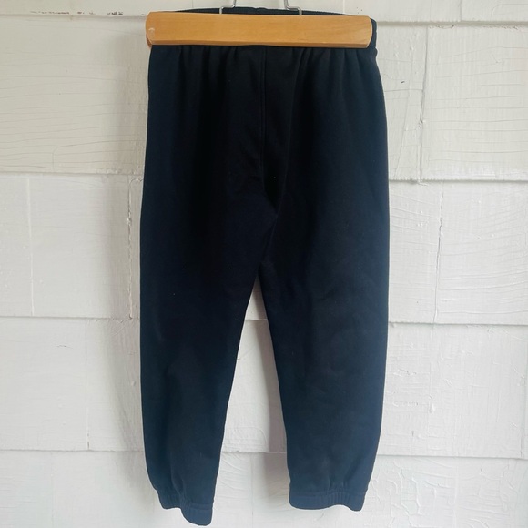 Under Armour Outfit - Picture 6 of 6